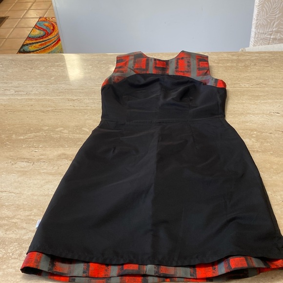 Milly NWOT, Orange,Black,Gray dress,Excellent Condition, measurements in photos - Picture 11 of 14
